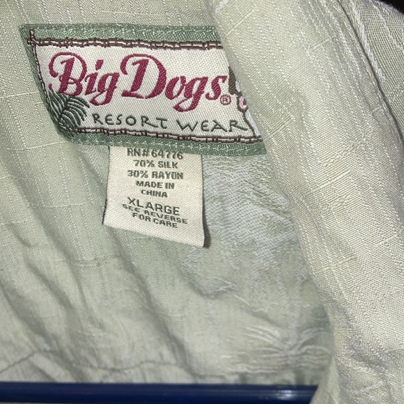 Big Dogs resort wear xl 70% silk front pocket - Picture 5 of 5